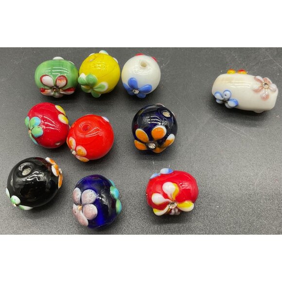 Mixed Flower Glass Beads Lot Of 10 for Bracelet Necklace or earrings - Picture 3 of 4
